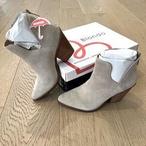 Blondo Wanda Waterproof Suede Bootie - Color: Sand Dust Size: 8
